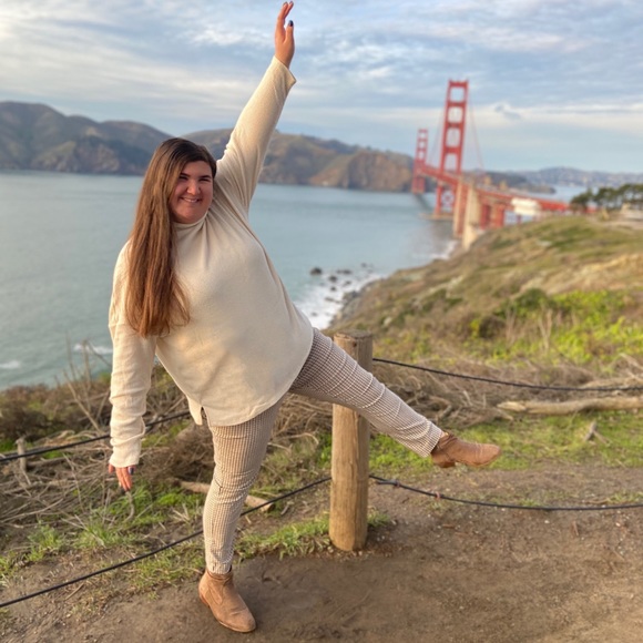 Meet your Posher, Kristen - Picture 1 of 1